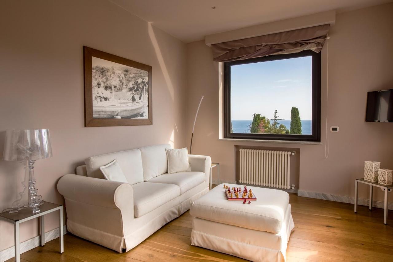 Apartmán Fenetre Sur Le Blue Taormina Exteriér fotografie