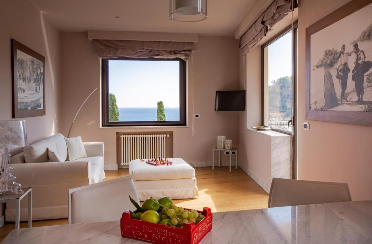 Apartmán Fenetre Sur Le Blue Taormina Exteriér fotografie